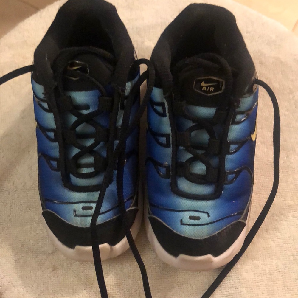 AIR MAX